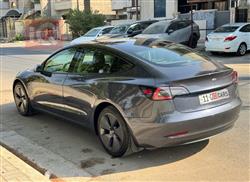 تێسلا مۆدێل 3